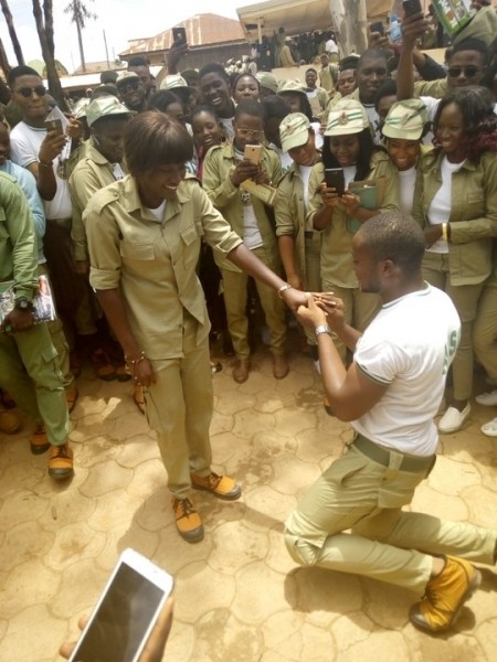 While On Passing Out Parade, Jos Corp Member Proposes To Girlfriend