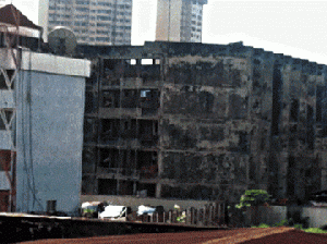 Suffering and smiling in Lagos Law SchoolStudents live in uncompleted building