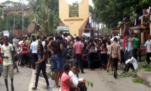 Unilag Students Protest High Cost of Living - Read how...