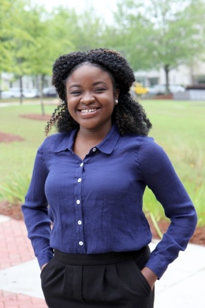 Nigerian Lady Graduates With 1st Class In The US With Many Awards