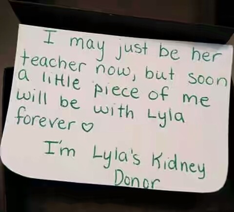 School Teacher Donates Her Kidney To Save Student's Life