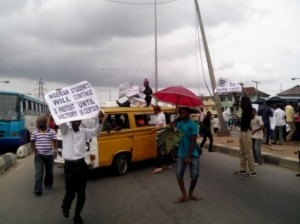 Lagos: Students Protest Over ASUU, ASUP Strike