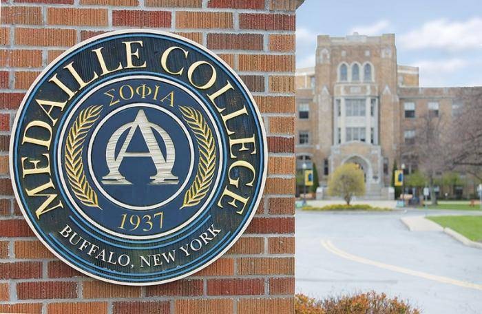 International Merit-based Scholarships at Medaille University – USA, 2022