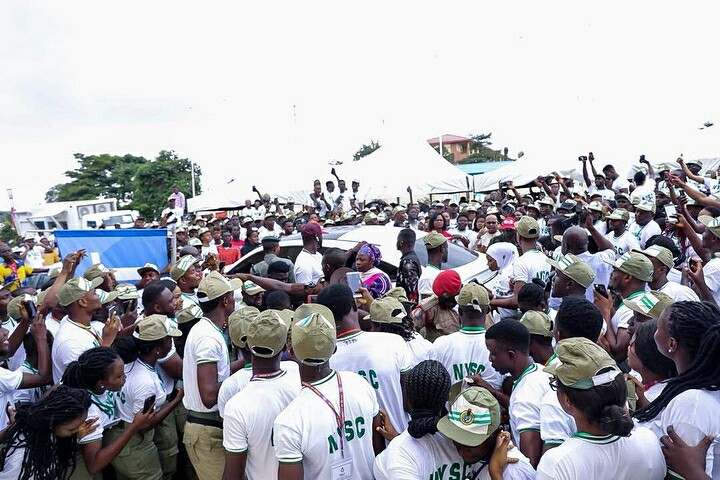 Photosvideo Commotion in Lagos NYSC camp as Davido resumes for service