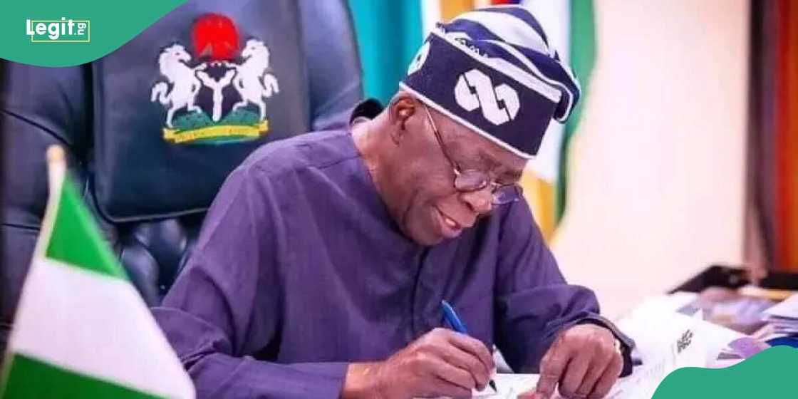 Tinubu’s govt gives N850m loan to Nigerian students