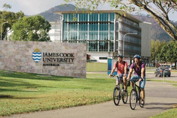 Vice Chancellor’s International Student Scholarships 2022 at James Cook University  – Australia