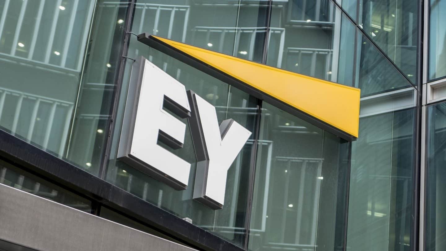 EY Graduate Trainee Program 2023- Professional Services