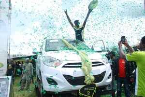 TASUED 100 Level Student Wins Etisalat Hyundai Car [Photos]