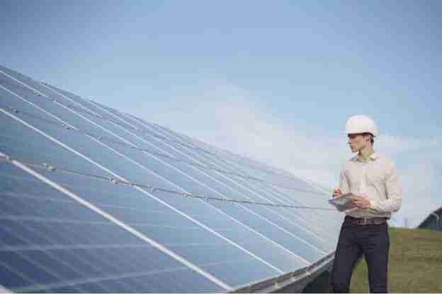 5 Simple Maintenance Tips to Keep Your Solar Panels Cranking at Full Tilt 2