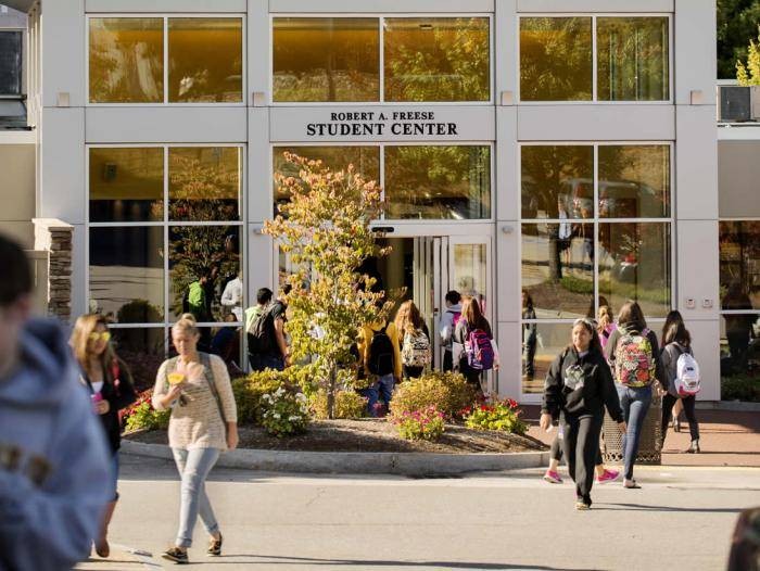 International Merit Scholarships At Southern New Hampshire University, USA 2020