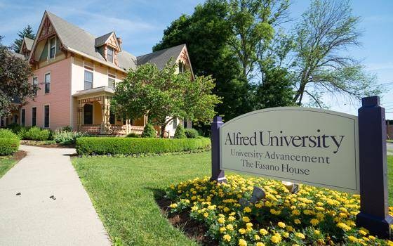 International Scholarships at Alfred University, USA - 2021