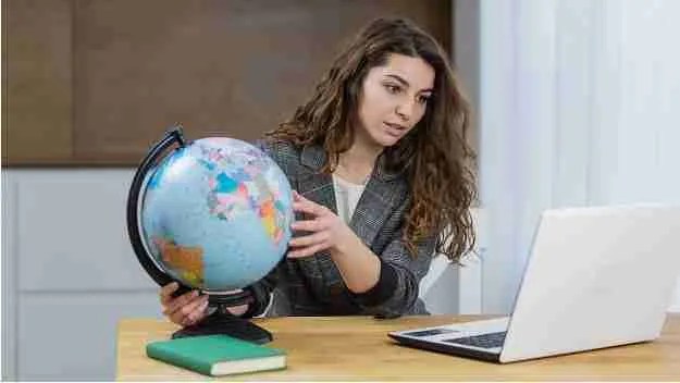 The Pros And Cons Of Pursuing Overseas Education