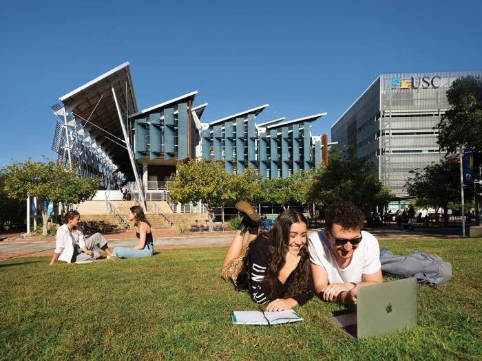 2021 Start Online & Save Scholarships at University of the Sunshine Coast, Australia