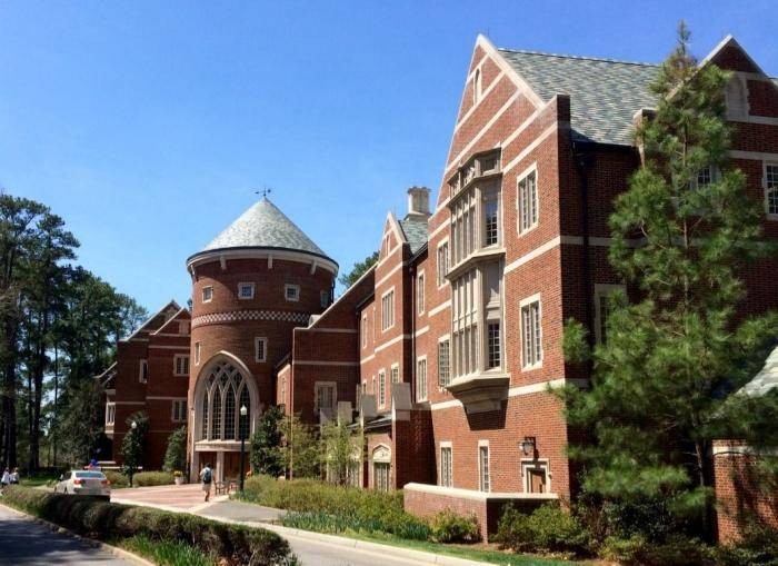 2021 Presidential International Scholarship at University of Richmond, USA