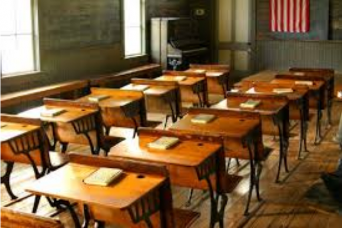 Kwara govt distributes 230 lockers, chairs to 54 schools