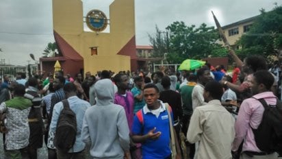 UNILAG Students Protest Against Power Outage, Water