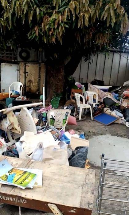 LASU College of Medicine throws out students' belongings from hostels