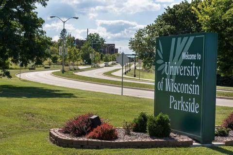 2021 International Student Scholarships at University of Wisconsin Parkside, USA