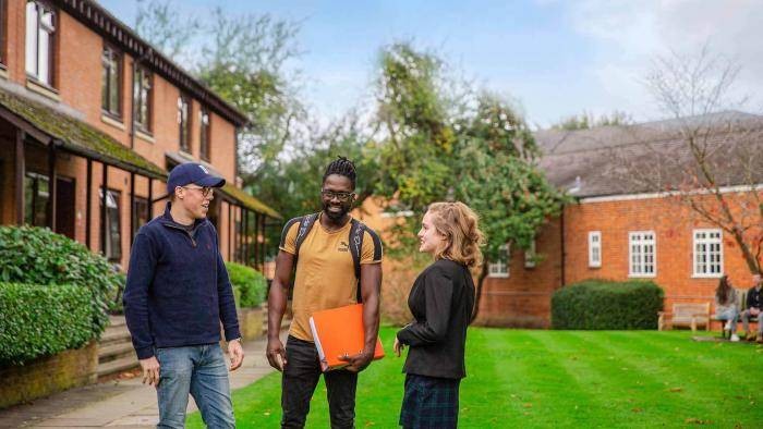 2021 Money, Banking, & Central Banking International Scholarships at University of Buckingham – UK