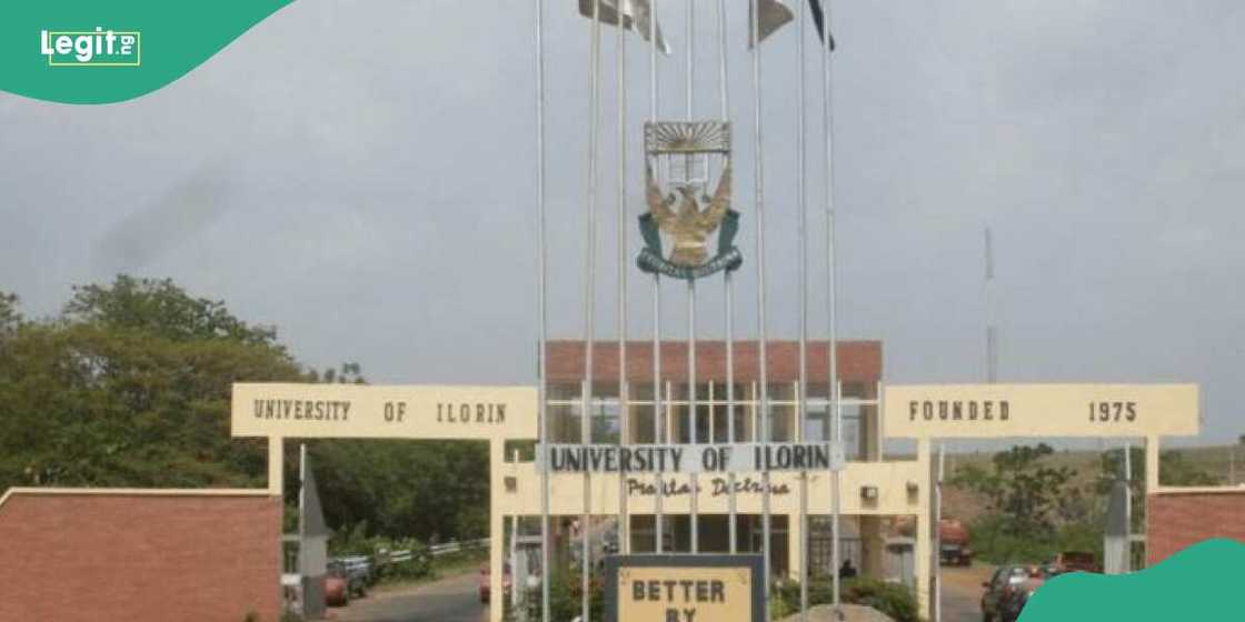 One dead, many injured as vehicle conveying UNILORIN students crashes