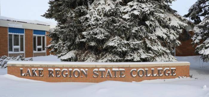 International Scholarships 2022 at Lake Region State College, USA