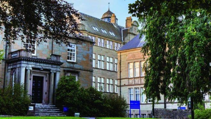 2023 Discover Business International Scholarship at University of Dundee – UK