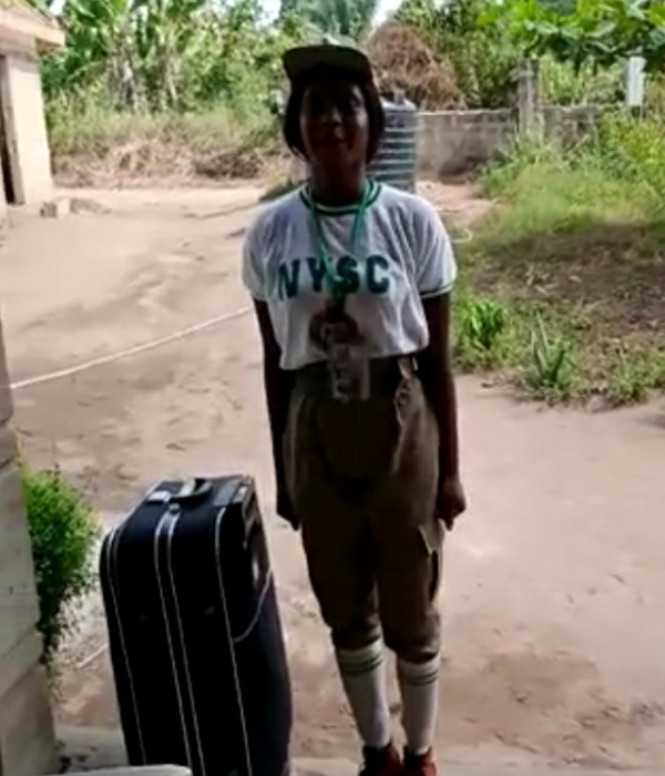 Adorable moment corps member did a parade for her mum upon return from NYSC camp