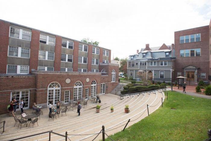 2022 International Merit Scholarships at Lesley University – USA