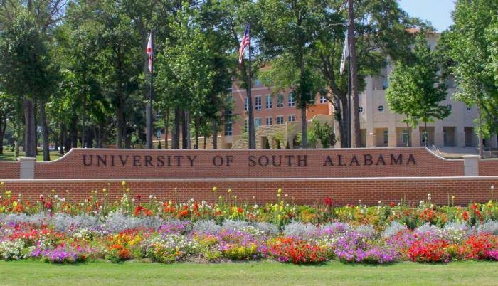 Hinson International Students Endowed Scholarships 2021 at University of South Alabama, USA