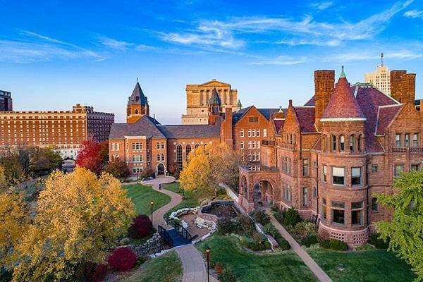 INTO Regional Scholarships at Saint Louis University, USA - 2021