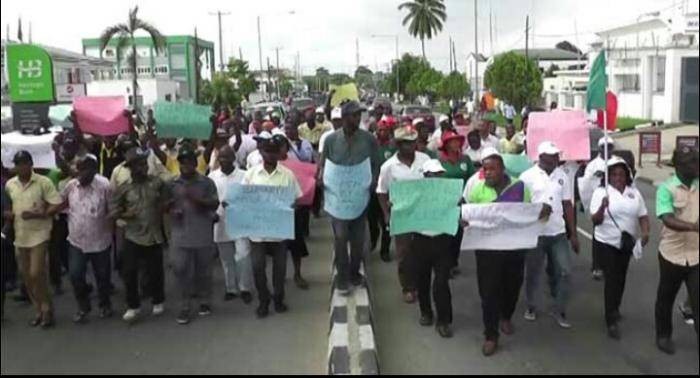 Abia State school teachers commence indefinite strike over salaries arrears